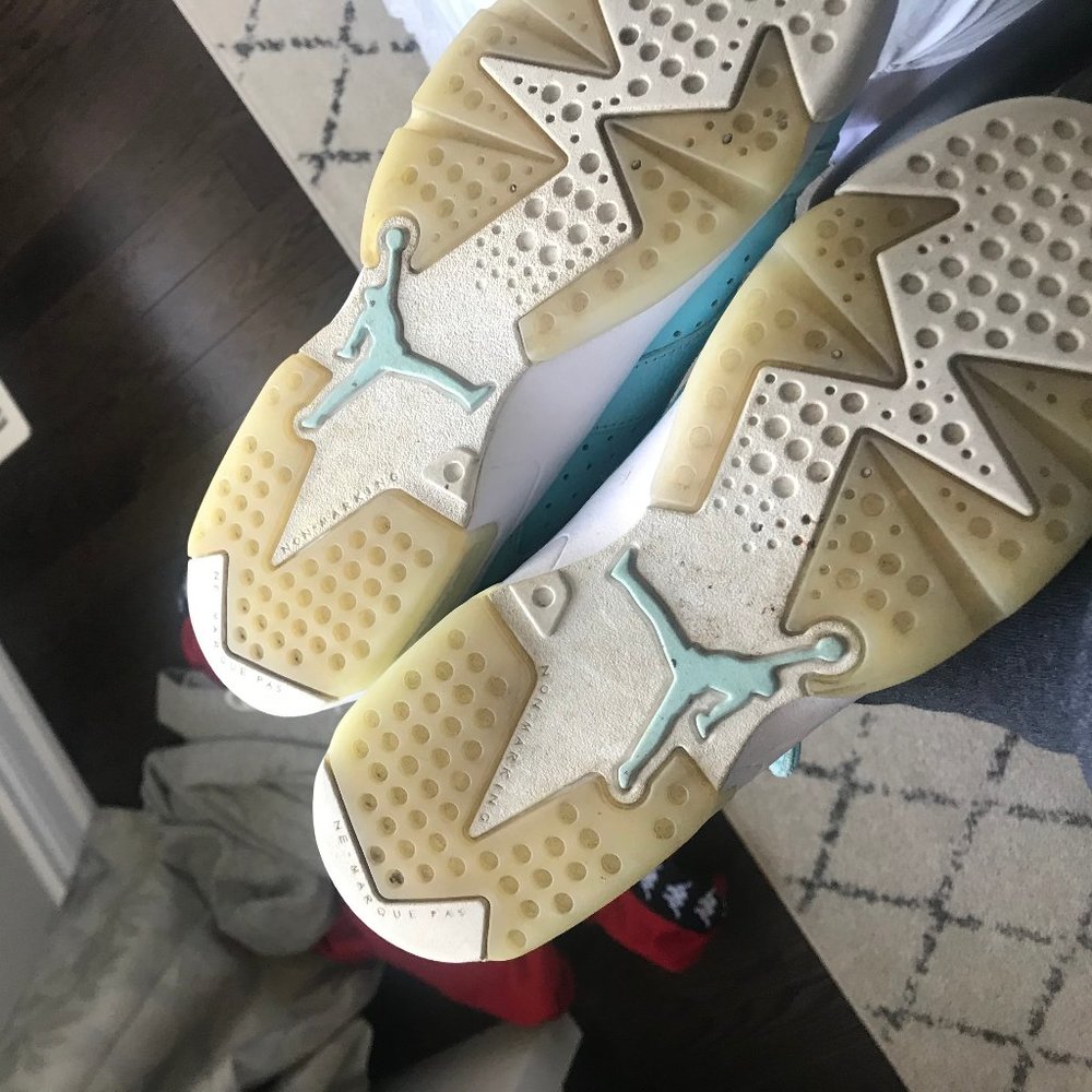 Jordan 6 - Picture 4 of 6